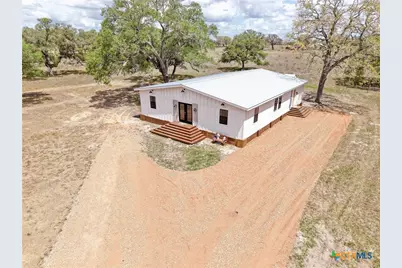 209 Rice Road, Yoakum, TX 77995 - Photo 13