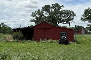 209 Rice Rd, Yoakum, TX 77995 - Photo 37