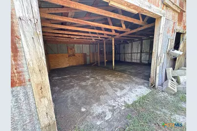 509 S Ann Street, Port Lavaca, TX 77979 - Photo 9