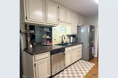 104 Hamlet Court, Victoria, TX 77901 - Photo 5