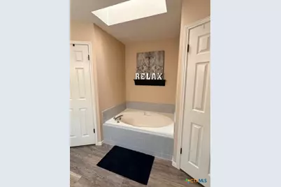 104 Hamlet Court, Victoria, TX 77901 - Photo 11