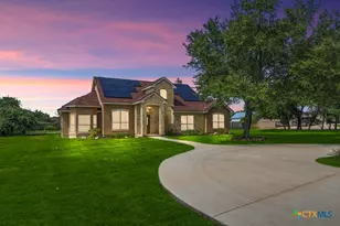 200 Texas Country Dr, New Braunfels, TX 78132 - Photo 3