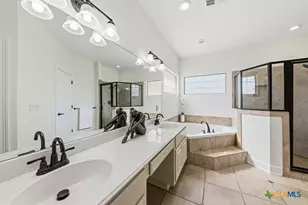 200 Texas Country Dr, New Braunfels, TX 78132 - Photo 17