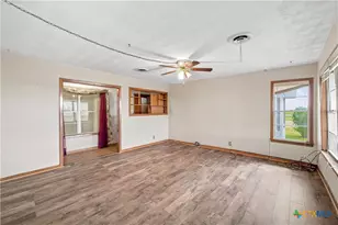 39 Woods Rd, Port Lavaca, TX 77979 - Photo 17