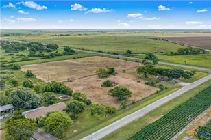 39 Woods Rd, Port Lavaca, TX 77979 - Photo 15