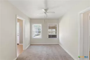 1007 S 51st St, Temple, TX 76504 - Photo 9