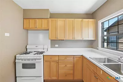 1007 S 51st Street, Temple, TX 76504 - Photo 11
