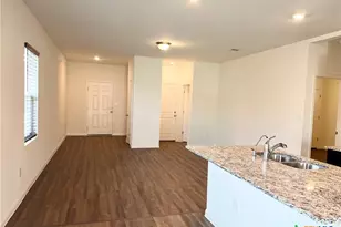 360 Bell Rings Dr, Jarrell, TX 76537 - Photo 9