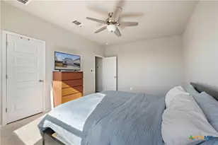 408 Black Opal Dr, Jarrell, TX 76537 - Photo 19