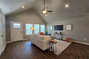 1071 Skyline Dr, Canyon Lake, TX 78133 - Photo 5