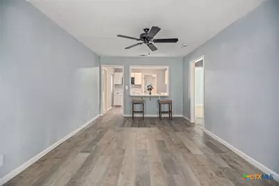 1610 E Rosebud Avenue, Victoria, TX 77901 - Photo 5