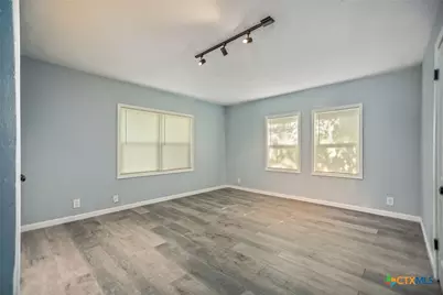 1610 E Rosebud Avenue, Victoria, TX 77901 - Photo 11