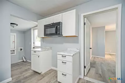 1610 E Rosebud Avenue, Victoria, TX 77901 - Photo 9