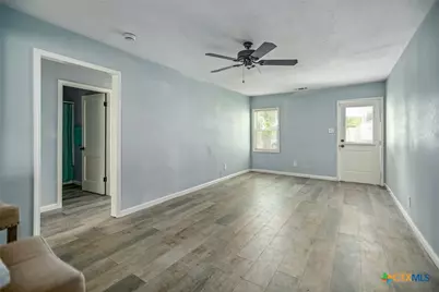 1610 E Rosebud Avenue, Victoria, TX 77901 - Photo 7