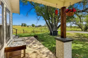 2520 Co Rd 232, Gonzales, TX 78629 - Photo 35
