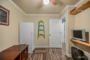 654 Calumet Dr, Palacios, TX 77465 - Photo 21