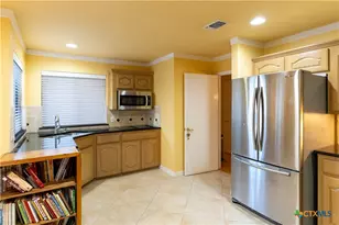 10900 Crown Colony Dr, Austin, TX 78747 - Photo 5