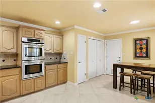 10900 Crown Colony Dr, Austin, TX 78747 - Photo 23