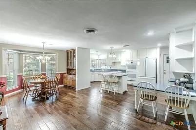 307 E 20th Avenue, Belton, TX 76513 - Photo 3