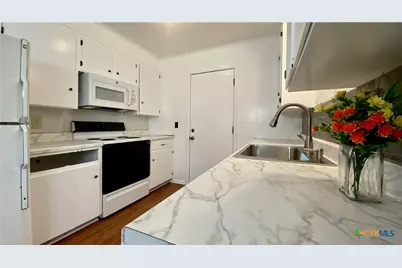 505 Buttercup #507, New Braunfels, TX 78130 - Photo 3