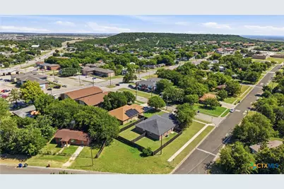 112 E Truman Avenue, Copperas Cove, TX 76522 - Photo 7