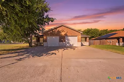 112 E Truman Avenue, Copperas Cove, TX 76522 - Photo 1