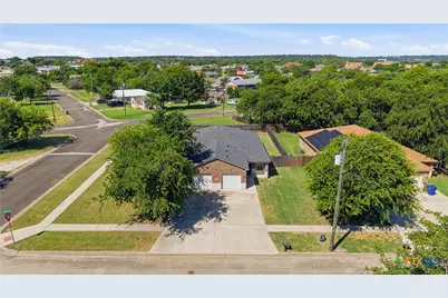 112 E Truman Avenue, Copperas Cove, TX 76522 - Photo 3