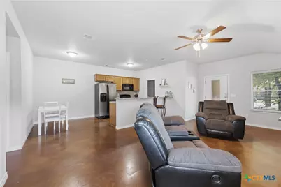 112 E Truman Avenue, Copperas Cove, TX 76522 - Photo 11