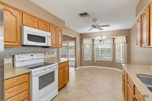306 Southwick Cir, Seguin, TX 78155 - Photo 13