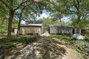 150 Lakeview Dr, Del Valle, TX 78617 - Photo 3