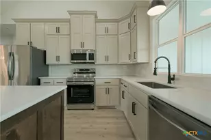 7901 Pecan Rd, Troy, TX 76579 - Photo 11
