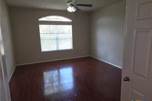 10025 Birch Tree Dr, Temple, TX 76502 - Photo 9