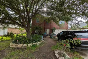 129 Hanstrom Dr, Hutto, TX 78634 - Photo 1