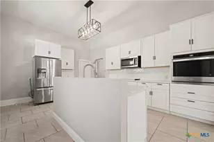 803 N 3rd St, Temple, TX 76501 - Photo 7
