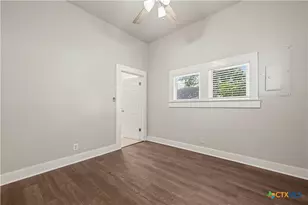 803 N 3rd St, Temple, TX 76501 - Photo 19
