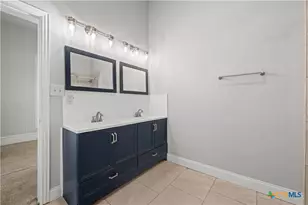 803 N 3rd St, Temple, TX 76501 - Photo 17