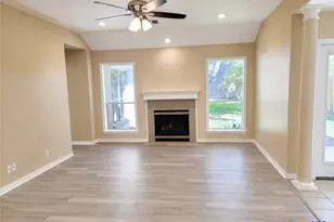 206 Belmoor Ln, Victoria, TX 77904 - Photo 5