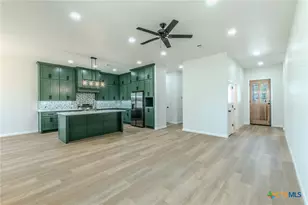 1307 St Louis St, Gatesville, TX 76528 - Photo 5
