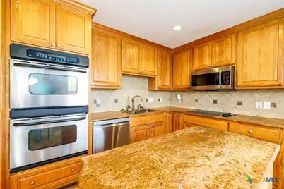 1506 Harwood Road, Luling, TX 78648 - Photo 7