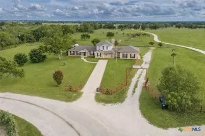 1506 Harwood Road, Luling, TX 78648 - Photo 3