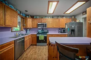 511 Co Rd 431, Lolita, TX 77971 - Photo 9