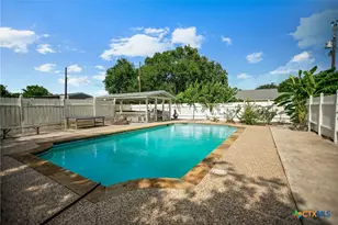 511 Co Rd 431, Lolita, TX 77971 - Photo 25