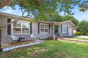 623 Southeast Terrace, New Braunfels, TX 78130 - Photo 3