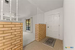 303 E 20th Ave, Belton, TX 76513 - Photo 5