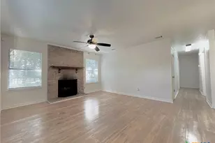 725 Royal St, Salado, TX 76571 - Photo 7