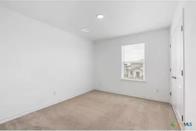 223 Flowers Avenue, Hutto, TX 78634 - Photo 31