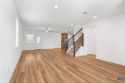 223 Flowers Avenue, Hutto, TX 78634 - Photo 7