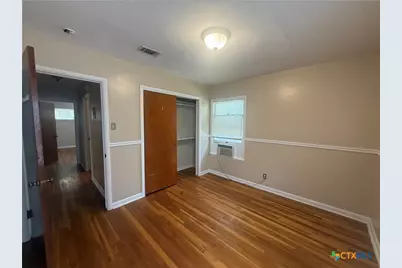 1105 Sycamore Street, San Marcos, TX 78666 - Photo 9