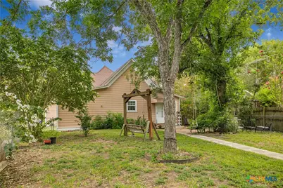 606 Schwab Street, Yoakum, TX 77995 - Photo 29
