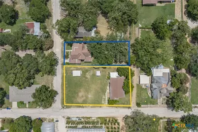 606 Schwab Street, Yoakum, TX 77995 - Photo 33